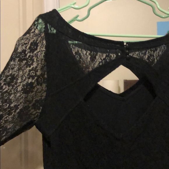 Dress - Picture 2 of 2